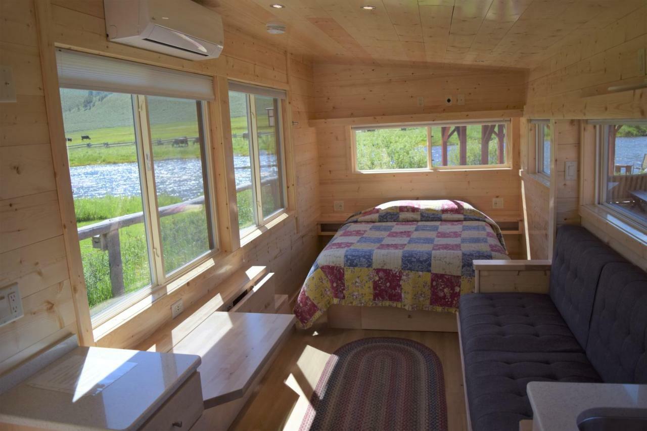 Redwood Cabins Hotell Stanley Eksteriør bilde